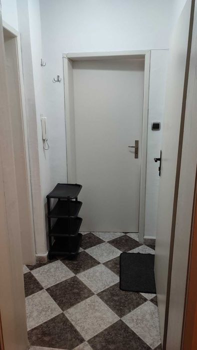 Дава се под наем Двустаен апартамент в Варна, Базар Левски - 40 кв.м за 368.73 € - Снимка #8