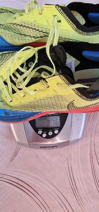 Продавам маратонки Nike