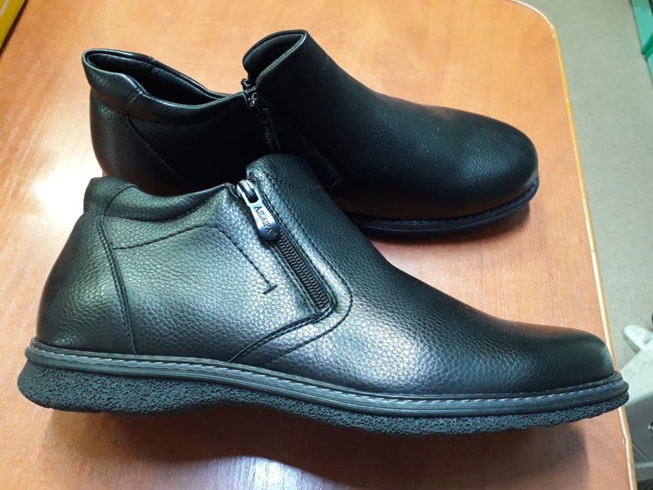 Продам мужскую обувь