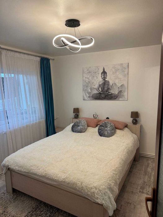 Vand apartament 3 camere Mangalia