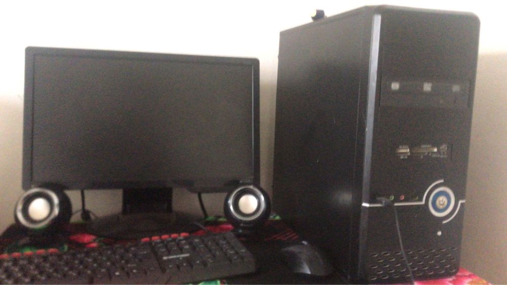 Игравой компютерь сатылады