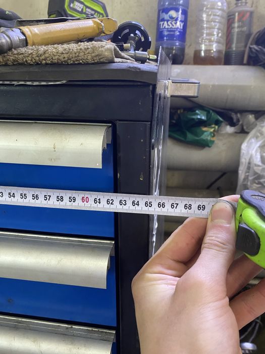 Инструментальный шкаф