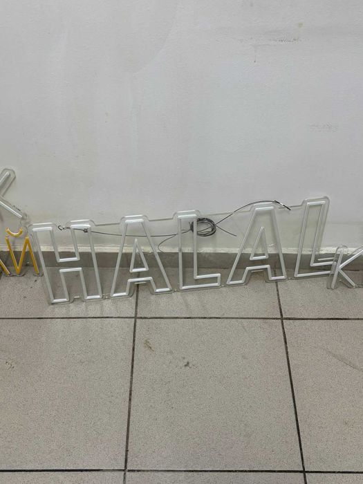 Неоновые вывески