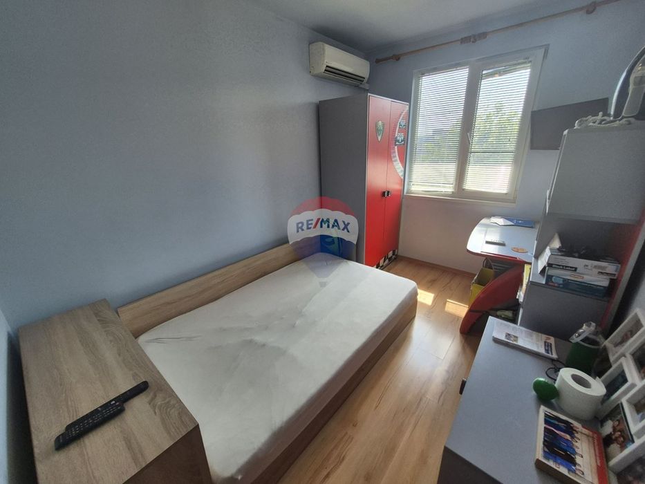 Продава се Тристаен апартамент в Варна, Левски - 66 кв.м за 2304 €/кв.м - Снимка #12