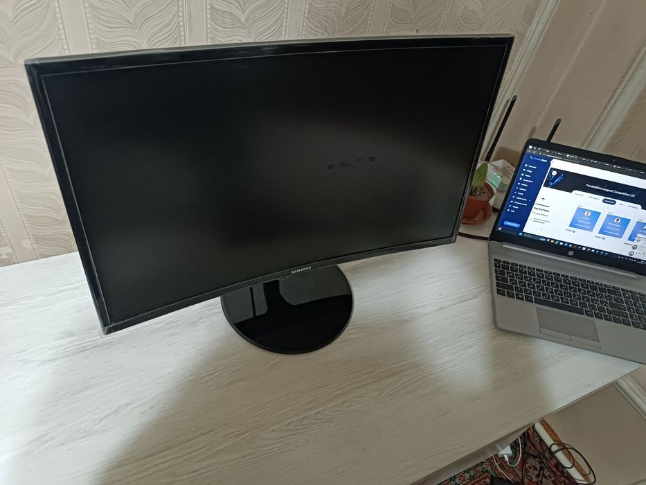 Curved manitor, Samsung 27