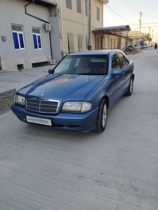 Мерседес Бенс W202