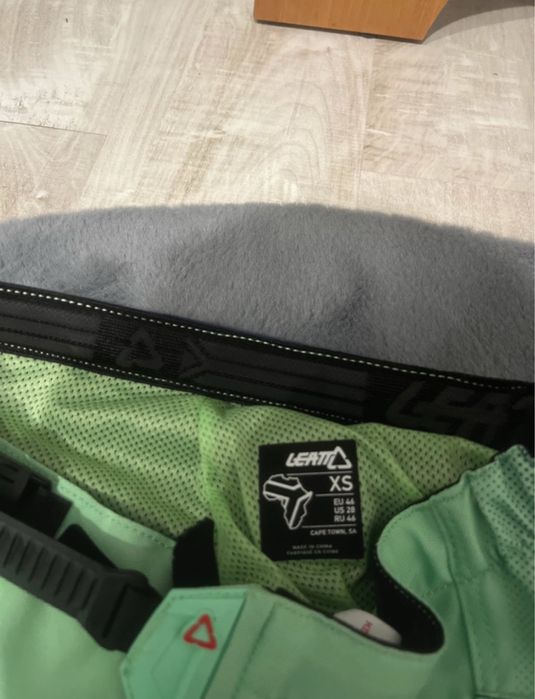 Pantaloni leatt enduro mtb