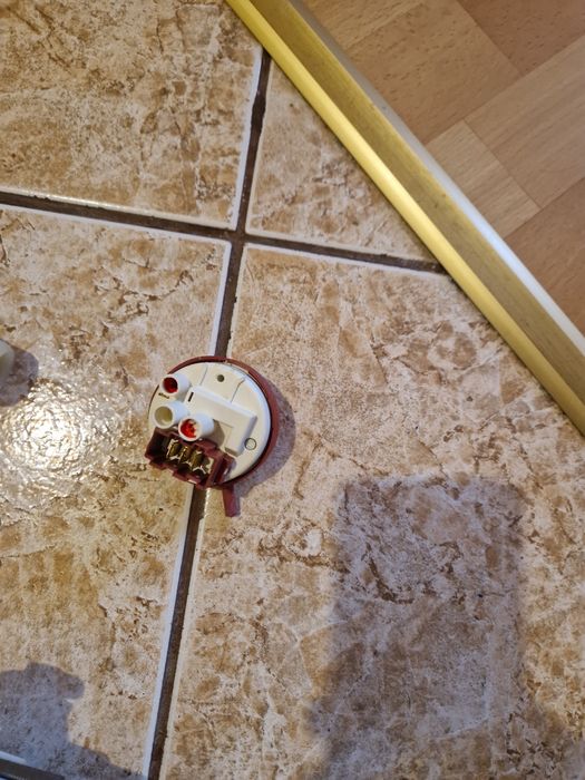 Части за съдомиялна Indesit