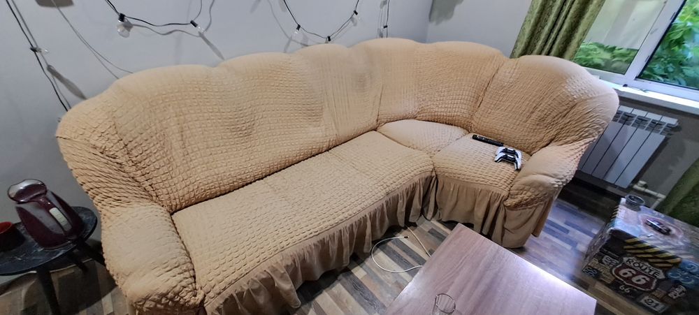 Продам диван угловой