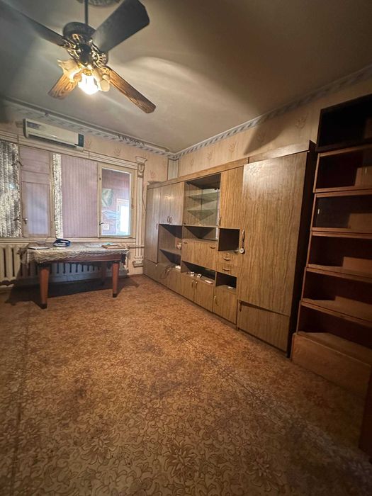 Юнусабад-13 А.Дониш, недалеко ТРЦ Мегапланет,  3\9\9