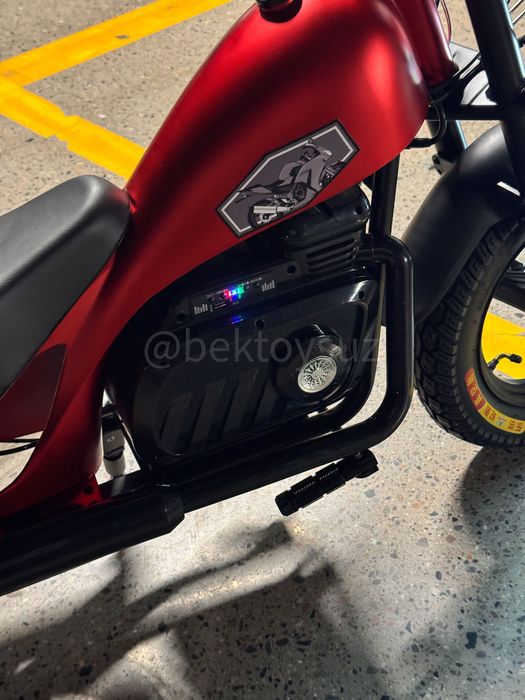 Детский мотоцикл Harley 24V 250W до 34 км/ч Bluetooth кожаное сиденье