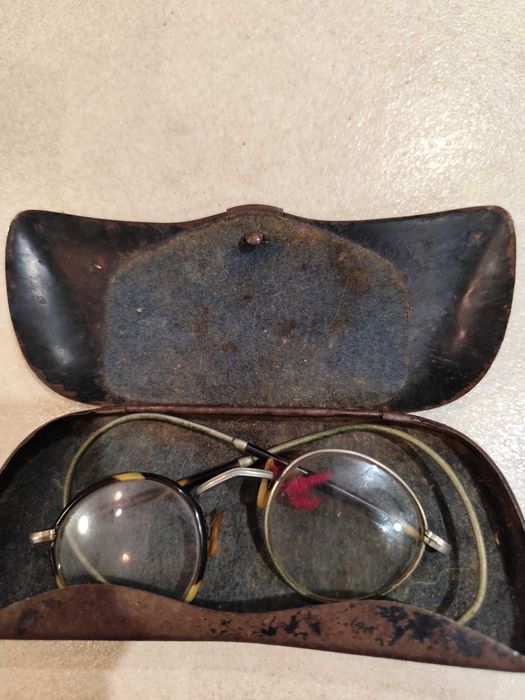 стари детски очила