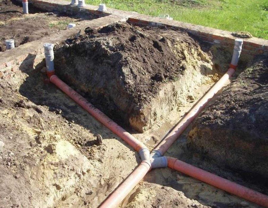 Копаем Септик Траншея Яма Кольца выезд сразу ямы под туалет, траншеи