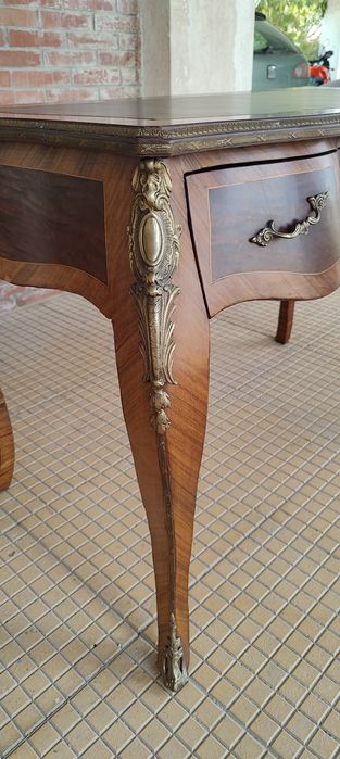 Класическо писалище / бюро и офис кресло