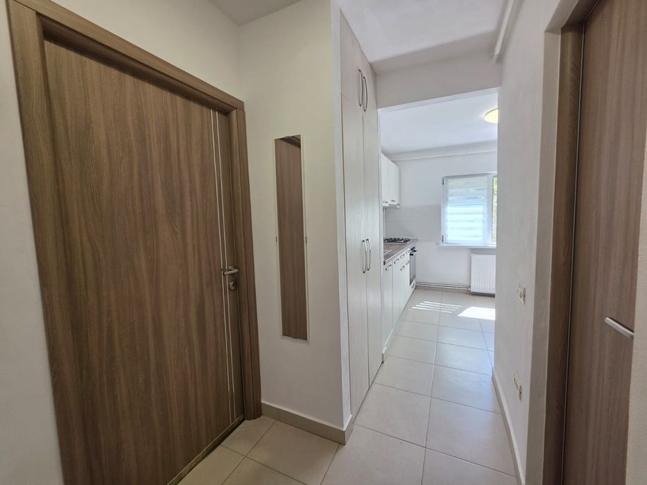 Garsonieră/Apartament 1 cameră decomandat cu loc de parcare