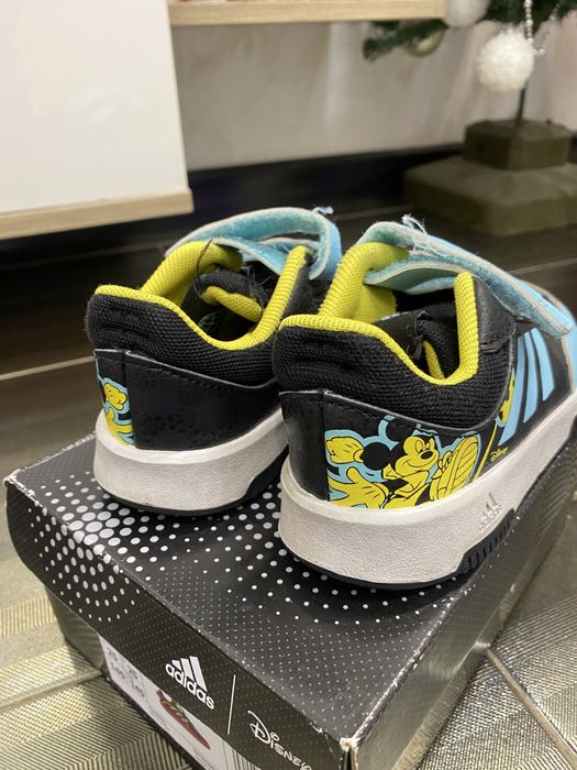 Маратонки Adidas