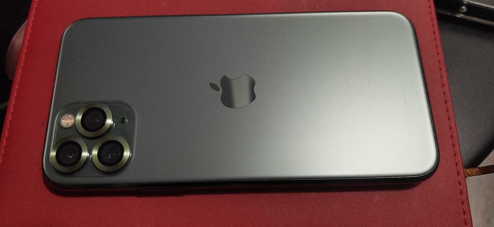 iPhone 11pro 256gb в отличном состоянии