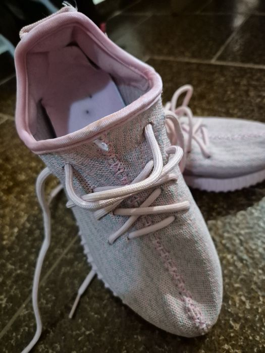 Adidas yeezy boots 350