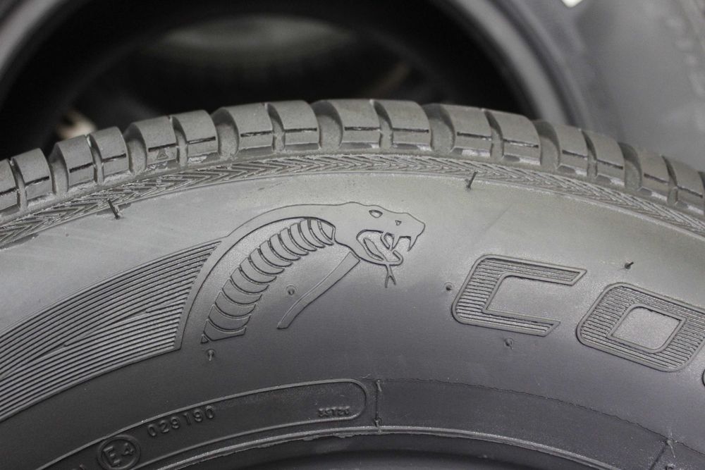 215/70-14 Cooper Cobra