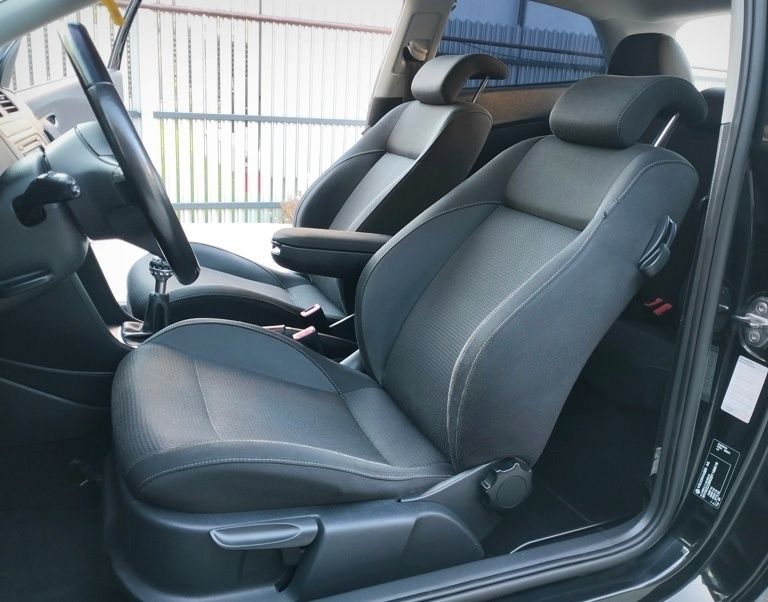 VOLKSWAGEN Polo 2011 — imagine 4