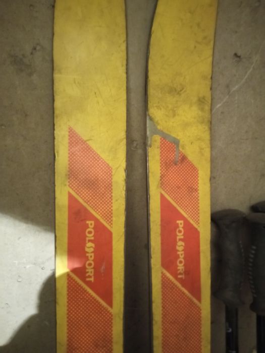 Лыжи с лыжными палками