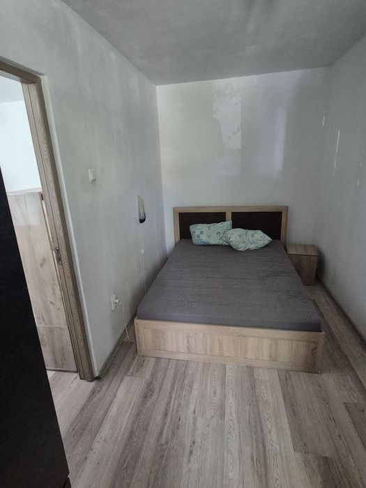 Proprietar, inhiriez apartament 2 camere