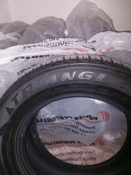 Продам шины 215/60/16