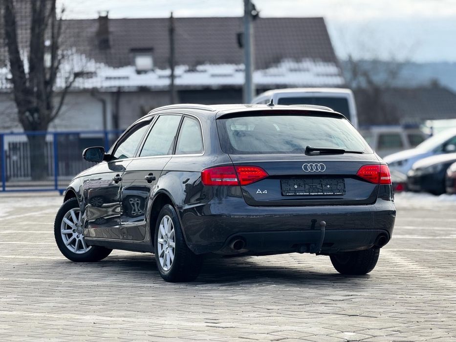 Audi  A 4  2.0!tsi. 2012