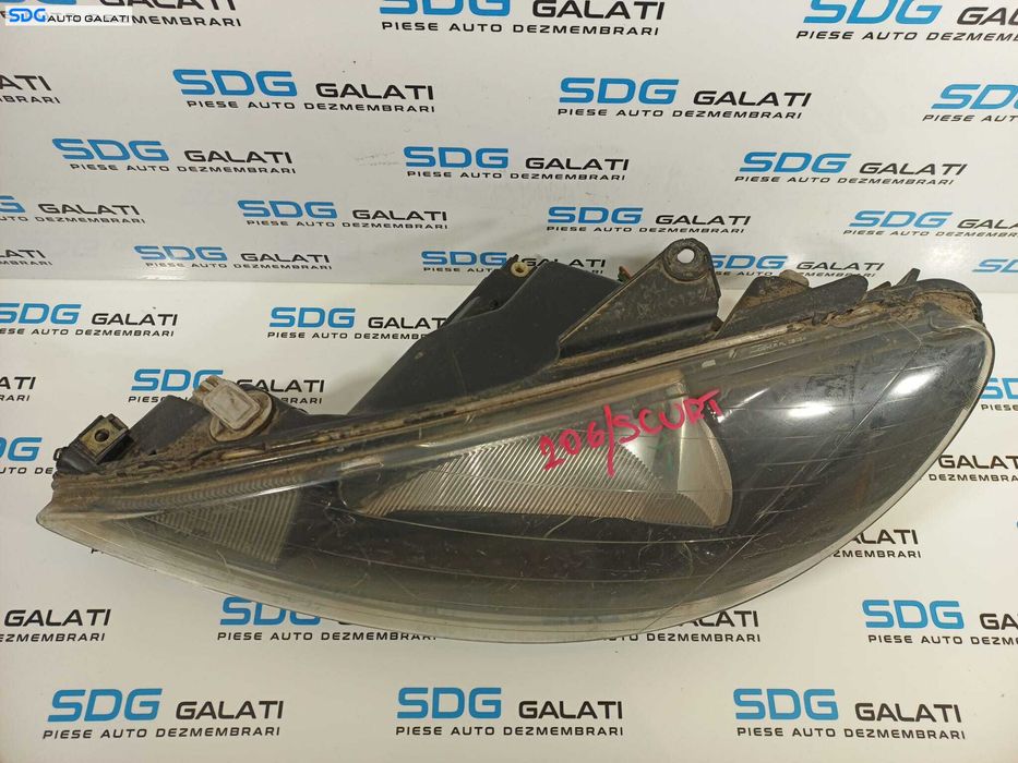 Far Stanga EUROPA Peugeot 206 1998 - 2010 Cod 9640559580 89003132 [L2184]