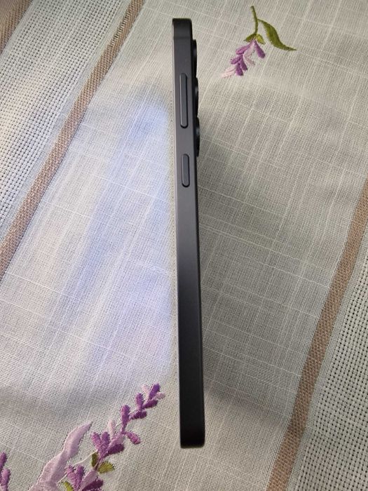 Samsung Galaxy S25 , 12 Gb Ram , 100% sanatate baterie , IMPECABIL !