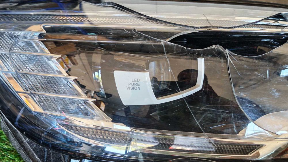 Фарове за Renault Scenic / Рено Сценик
