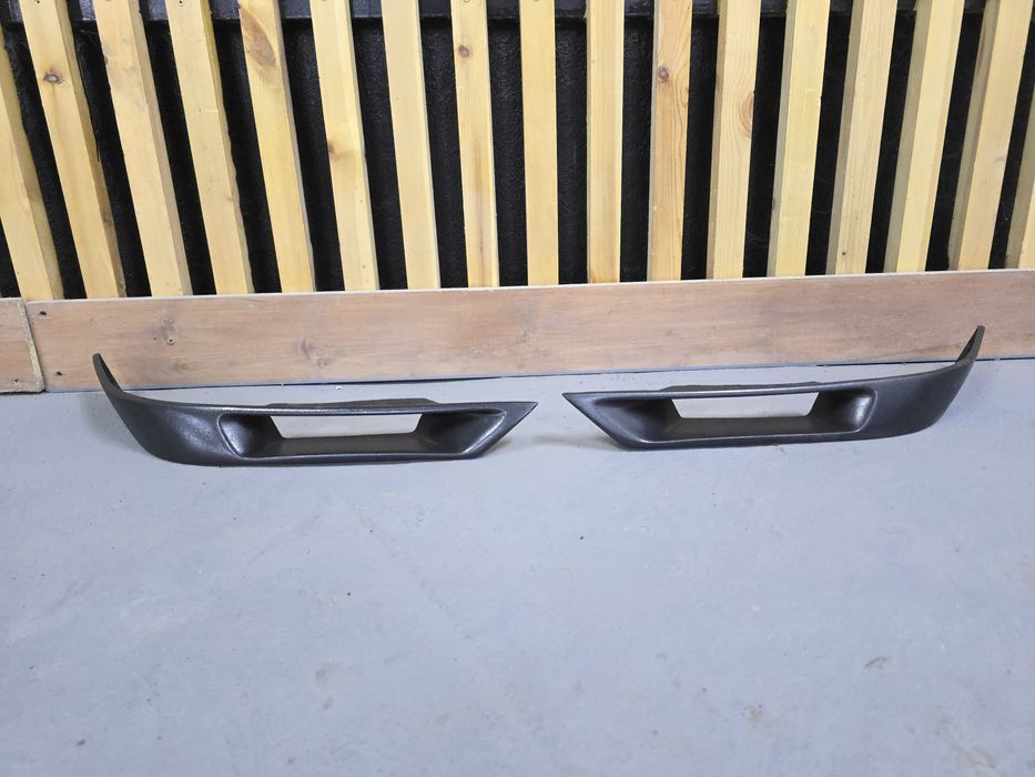 Клыки на передний бампер BMW E34