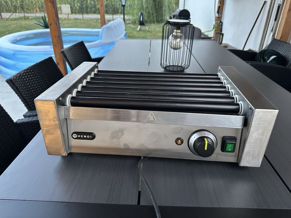 Vand grill carnati..masa calda