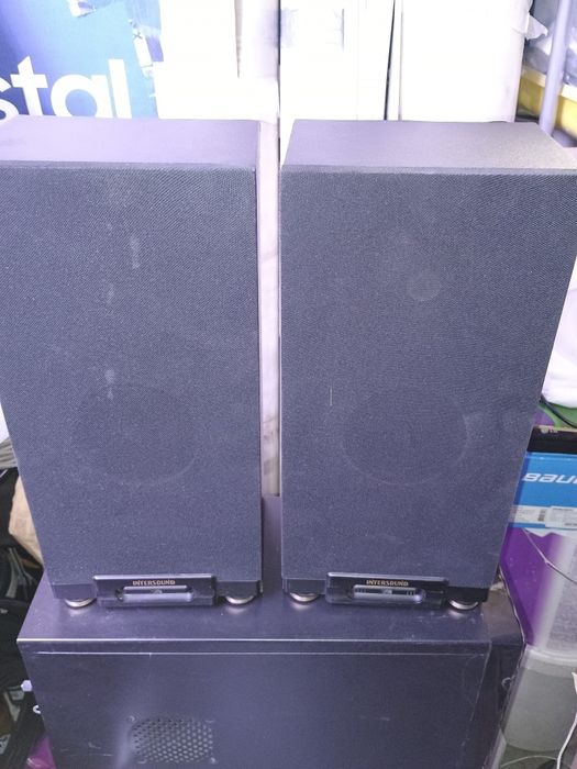 Виниловый музыкальный центр.