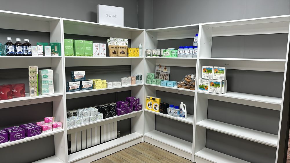 Офисная мебель, полки, столы