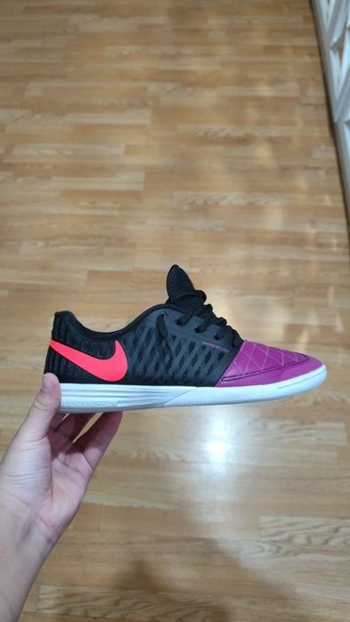 Футзалки Лунар гато 43 размер новые носил месяц