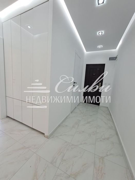 Продава се Двустаен апартамент в Шумен, Тракия - 64 кв.м за 1507 €/кв.м - Снимка #9