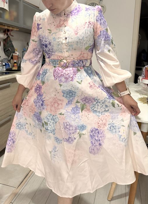 Платье празничное