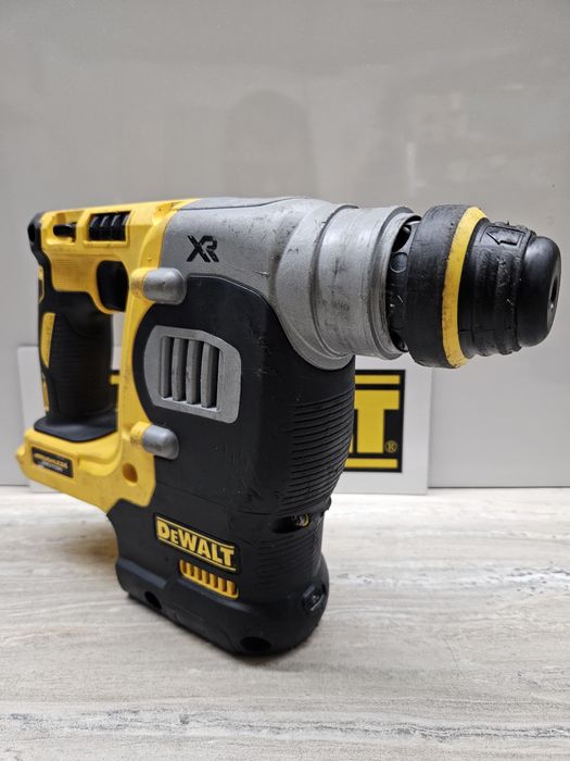 Dewalt Перфоратор DCH273 18V.