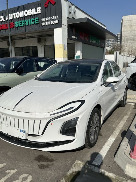 Hongqi e-qm5 2024 yil 450/500km yuradi batareya hajimi 60kwt bo'ladi