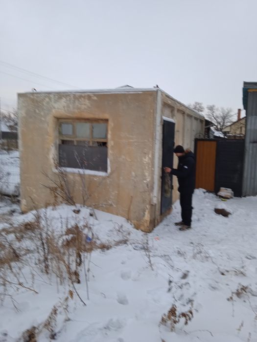 Продам бытовку из монолитных плит
