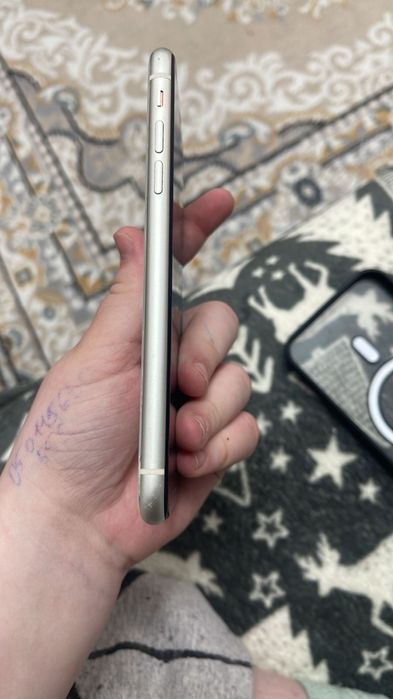 Айфон 11  обмен предлагайте