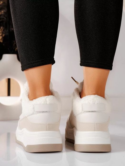 Спортно елегантни дамски маратонки подплатени с пух, бежови, еко кожа