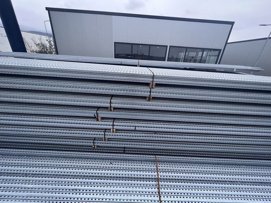 Стелажи за складове и гаражи