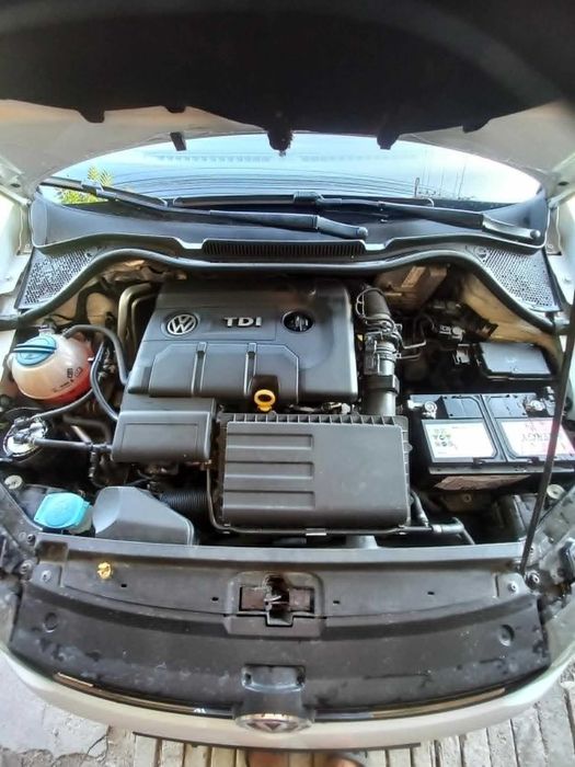 VW Polo 1.4 бял автоматик