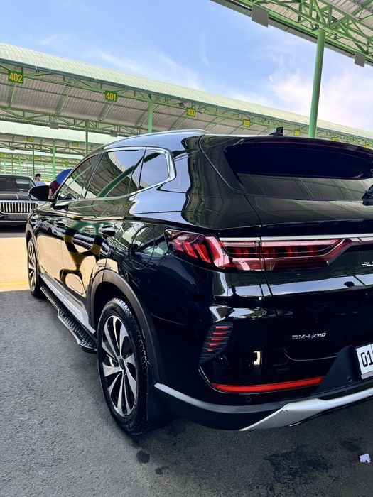 BYD song plus AWD