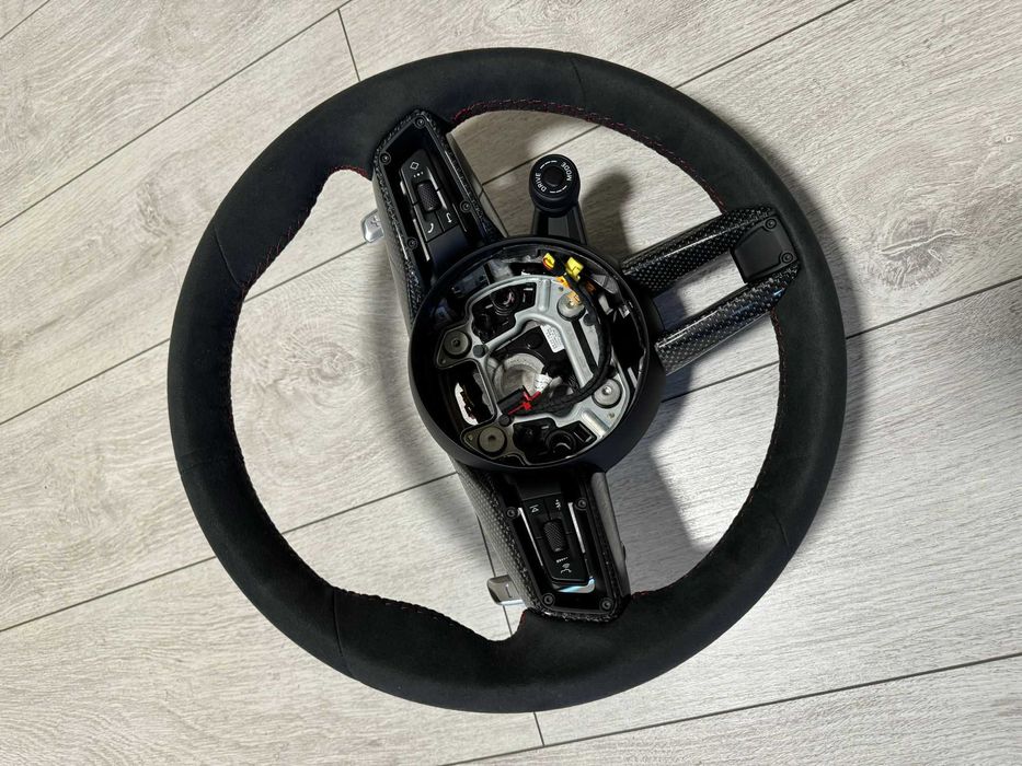 Volan Porsche Carbon/Alcantara 911/992 /Panamera/Taycan /Macan Cayenne