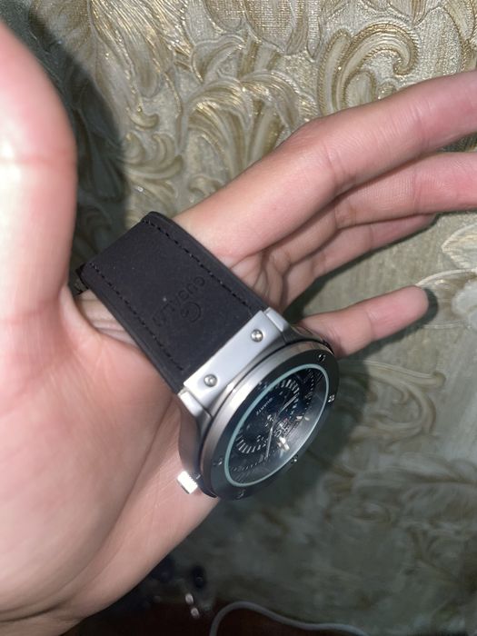 Срочно! Стильные часы Gusalai Quartz