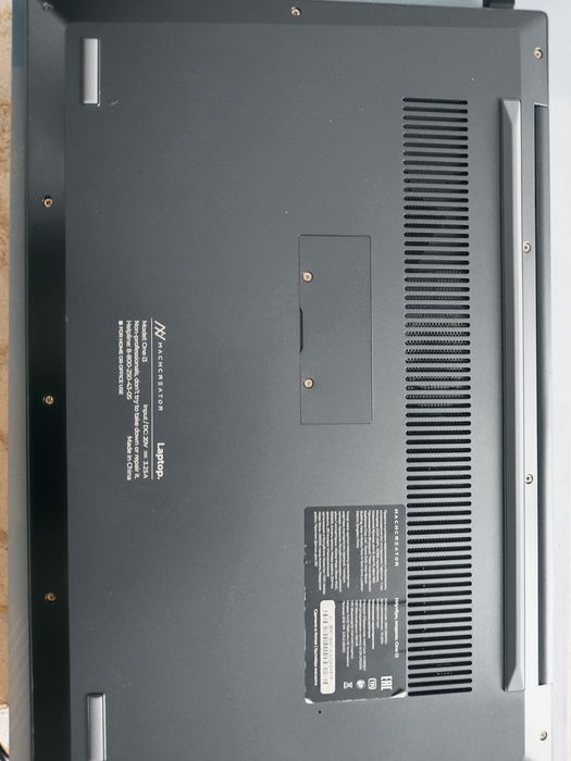 Продам ноутбук machcreator core i3