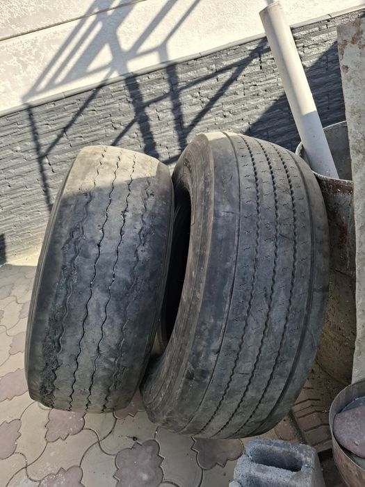 Продам шины срочно грузовое